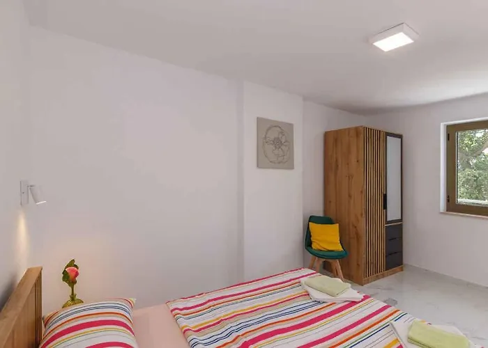 Unit_type_terraced_house With Pool 55425 Holiday home